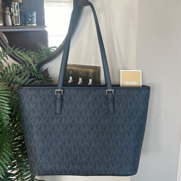 Brand New Michael Kors Black Top Zipper Double Strap Shoulder Bag Jet Set Tote - Picture 6 of 16